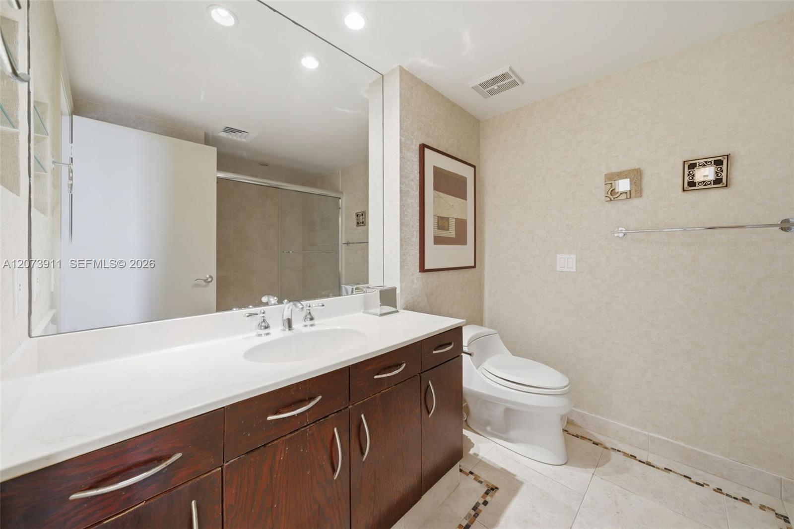 3610 Yacht Club Drive