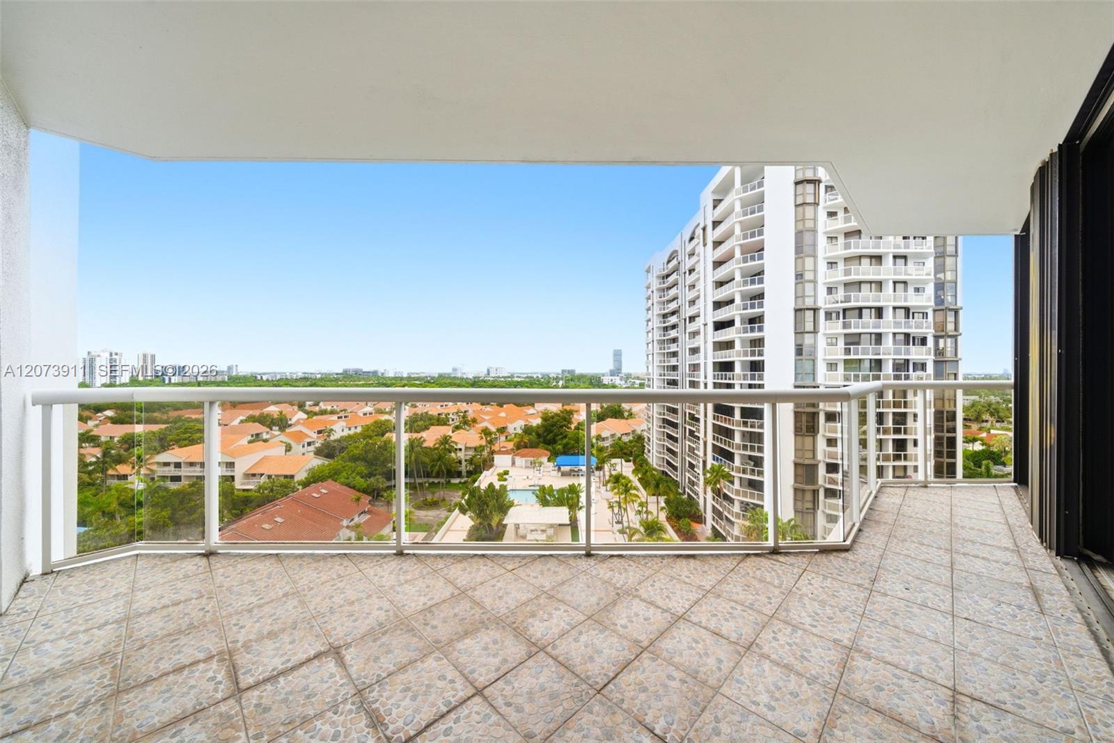 3610 Yacht Club Drive