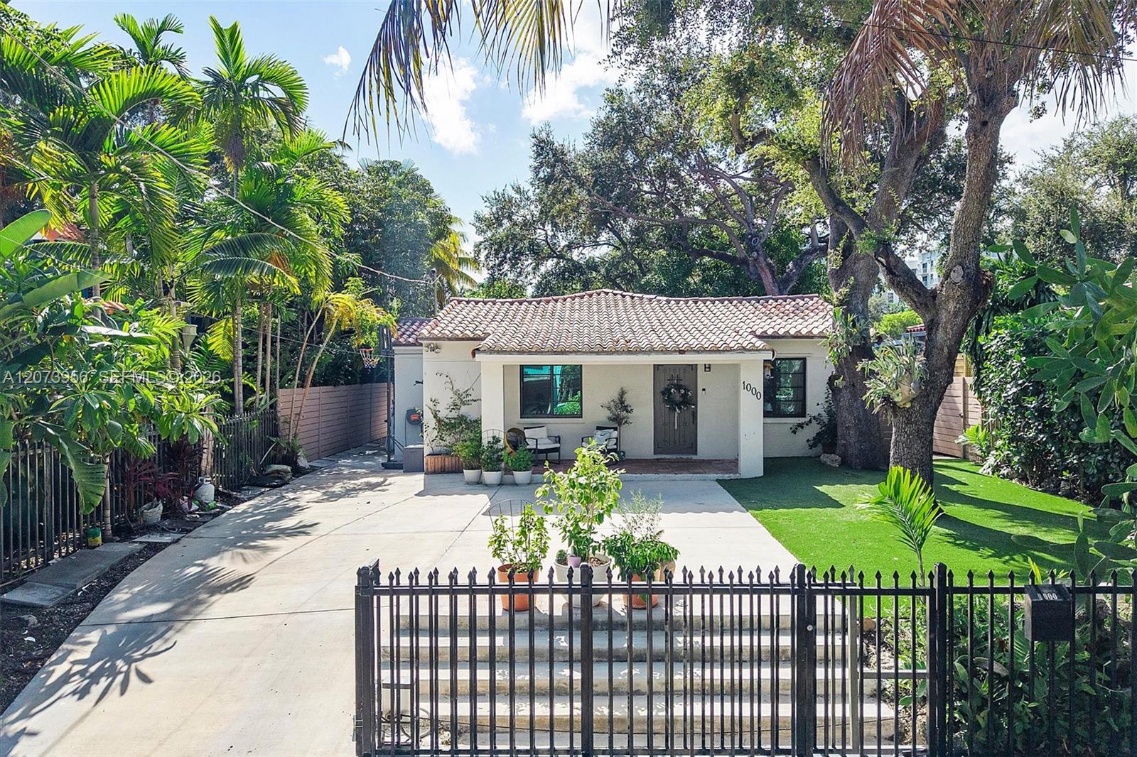 1000 NW 10th Court