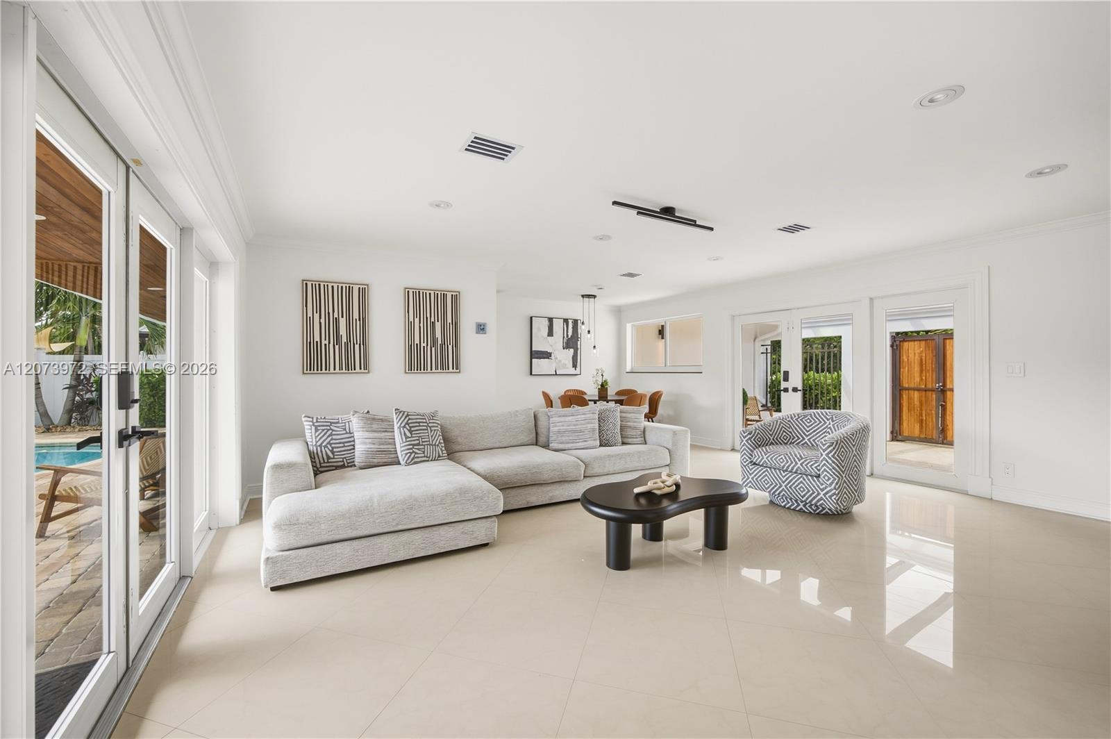 800 SE 3rd Terrace