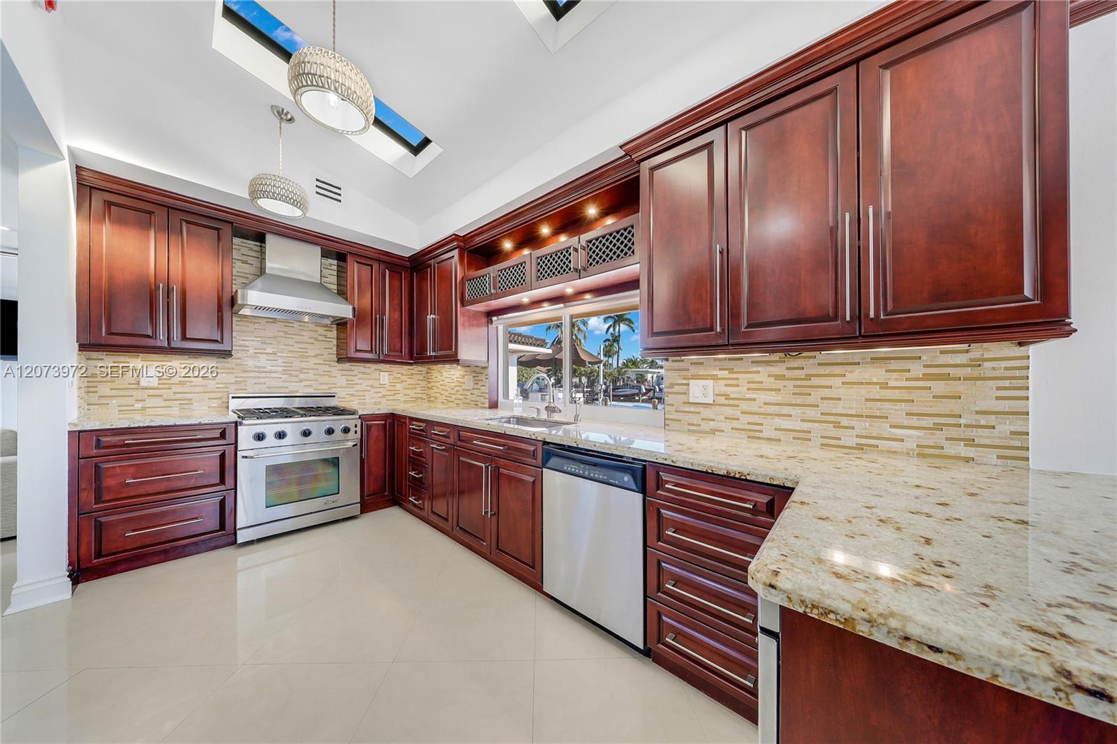 800 SE 3rd Terrace