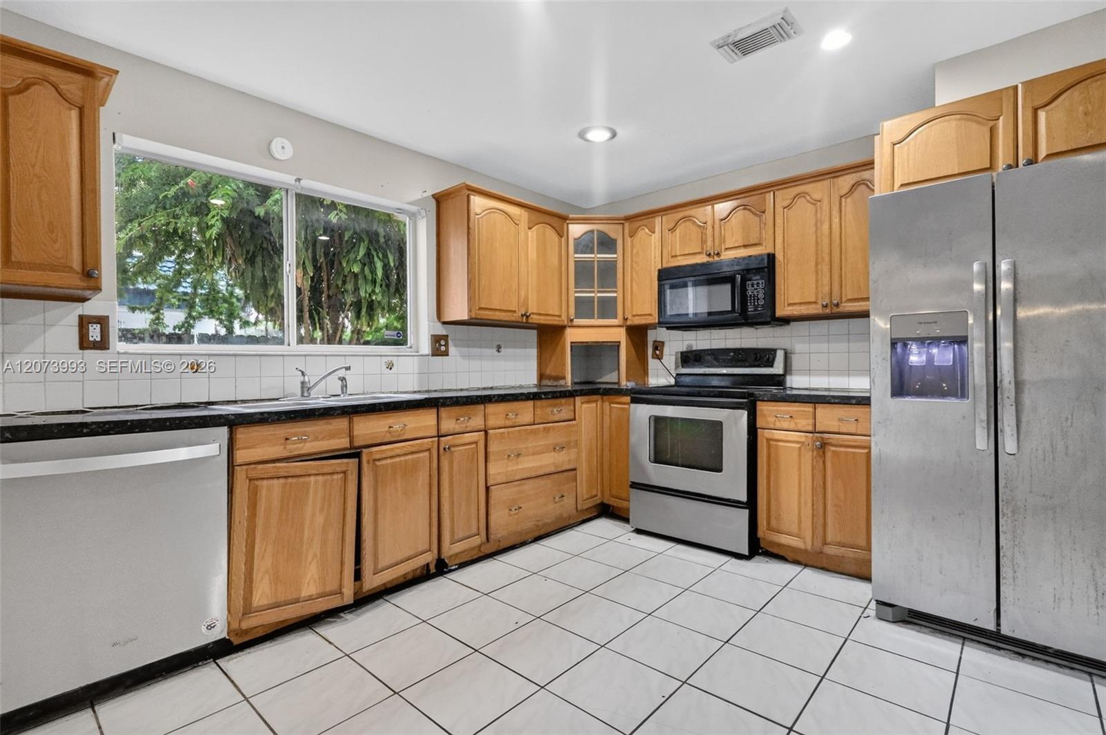253 NE 211th Terrace