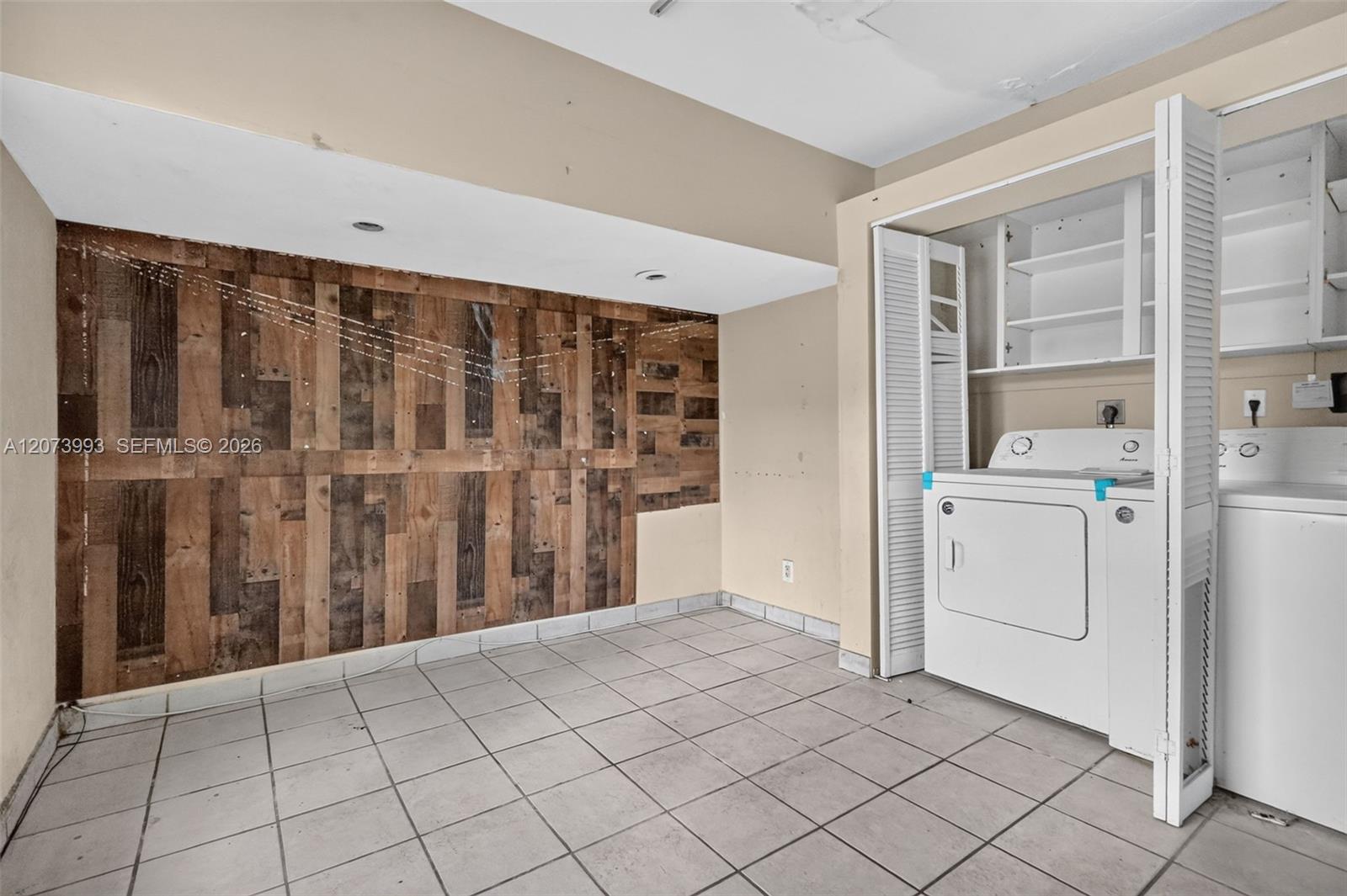 253 NE 211th Terrace