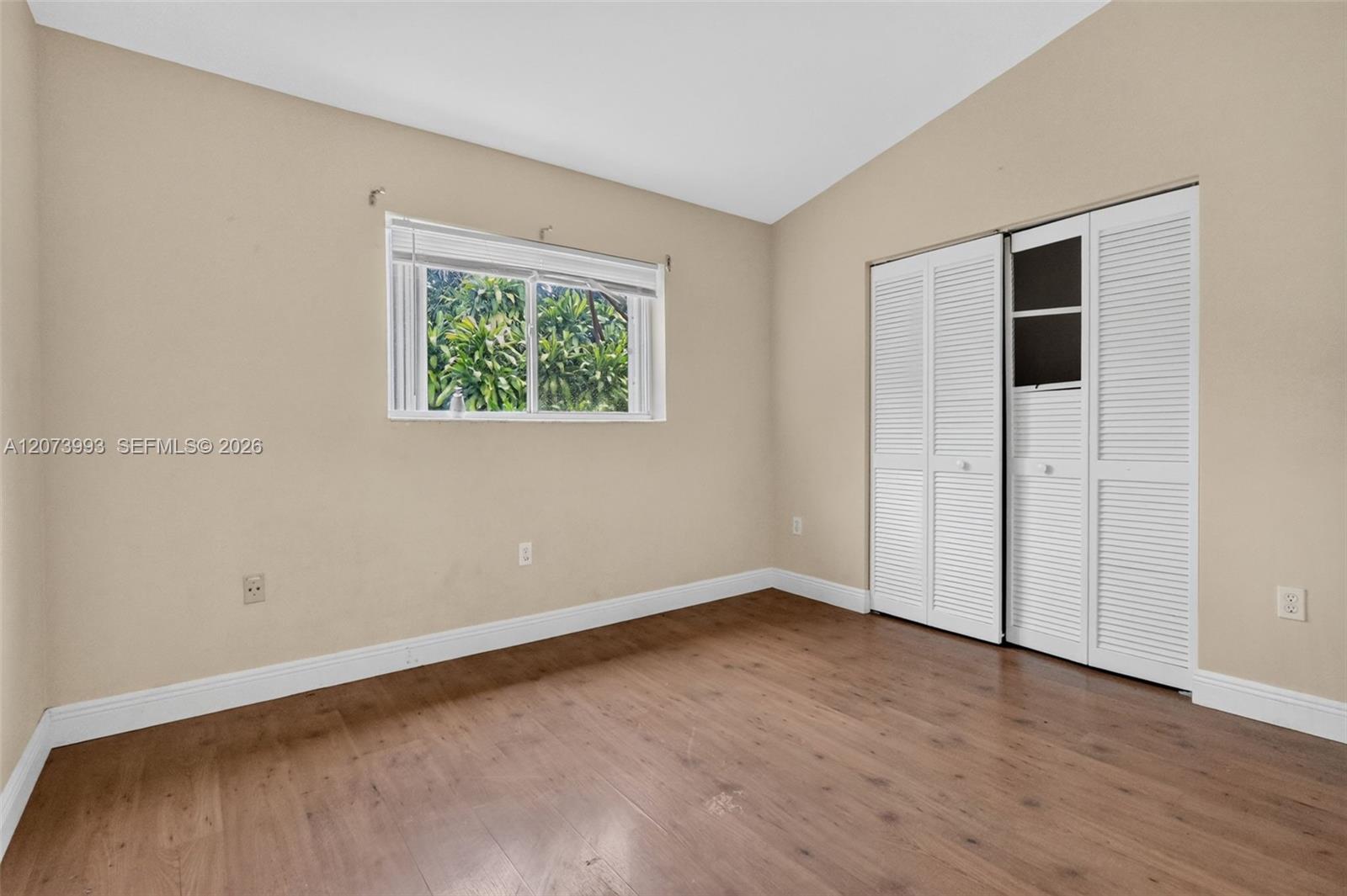 253 NE 211th Terrace