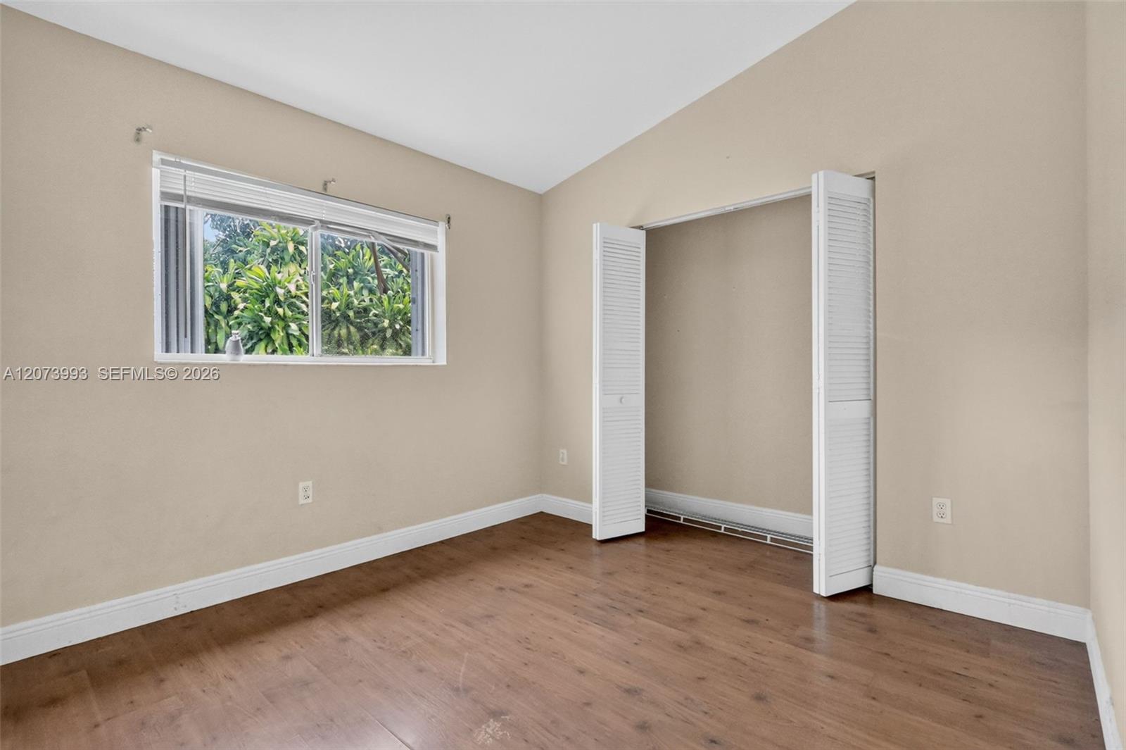 253 NE 211th Terrace