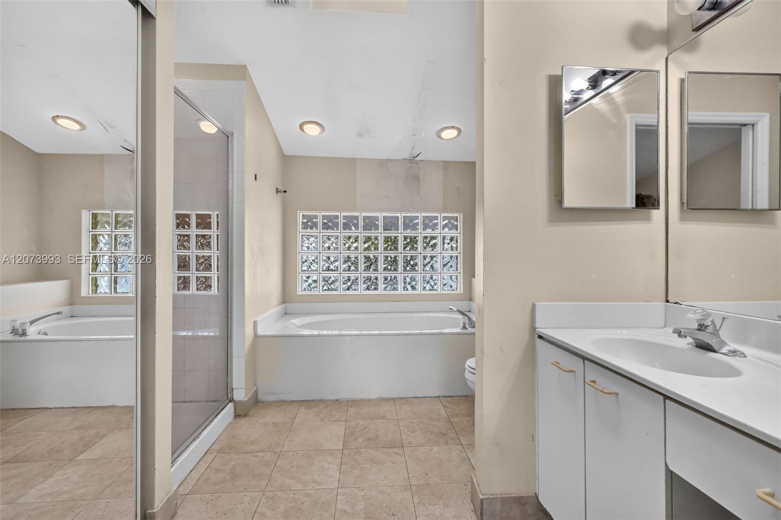 253 NE 211th Terrace