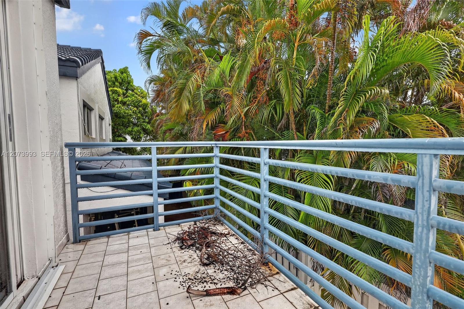 253 NE 211th Terrace