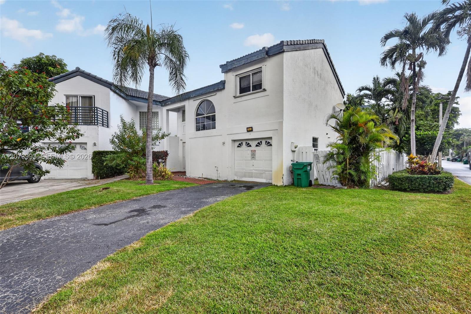 253 NE 211th Terrace