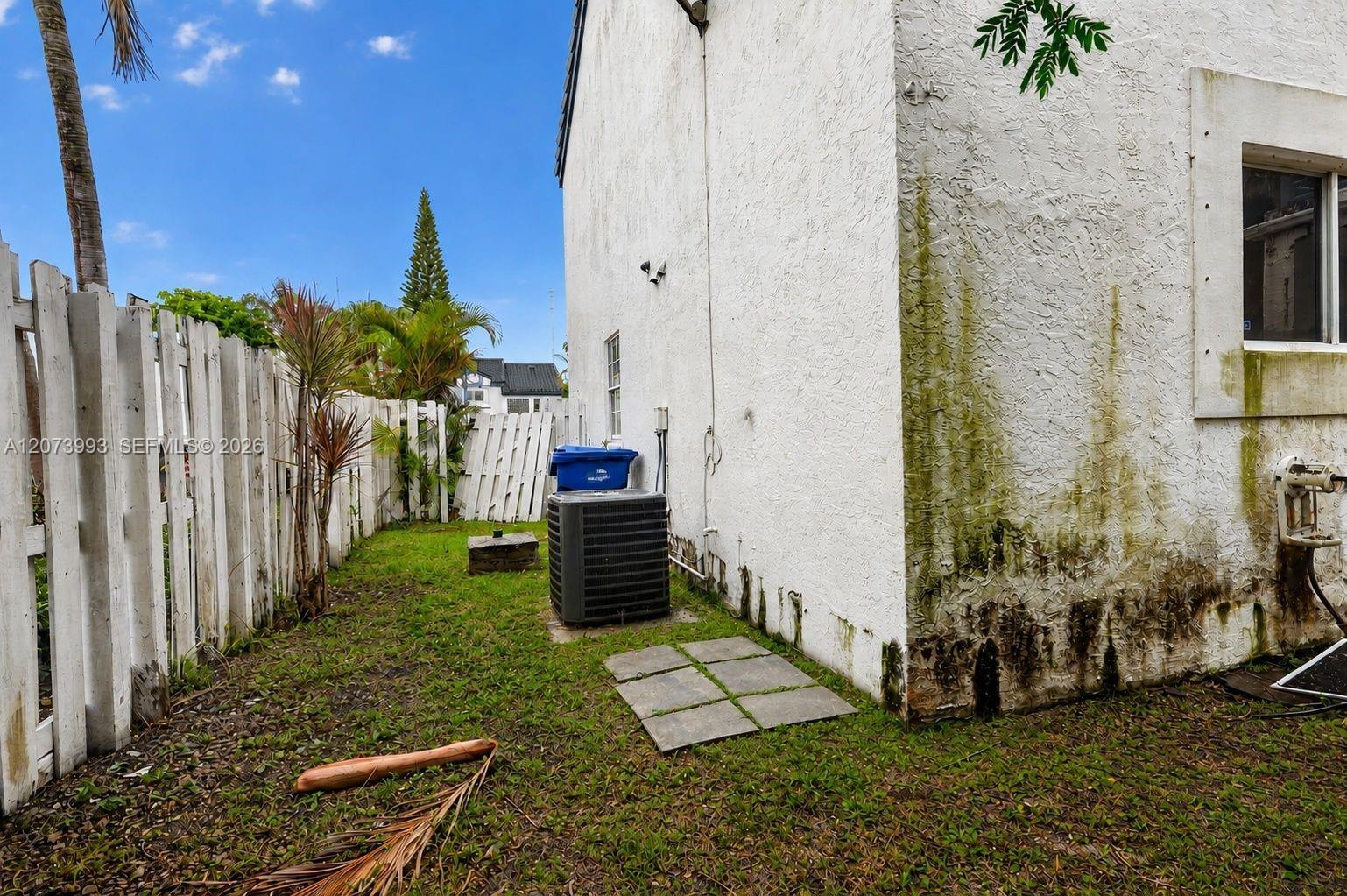 253 NE 211th Terrace