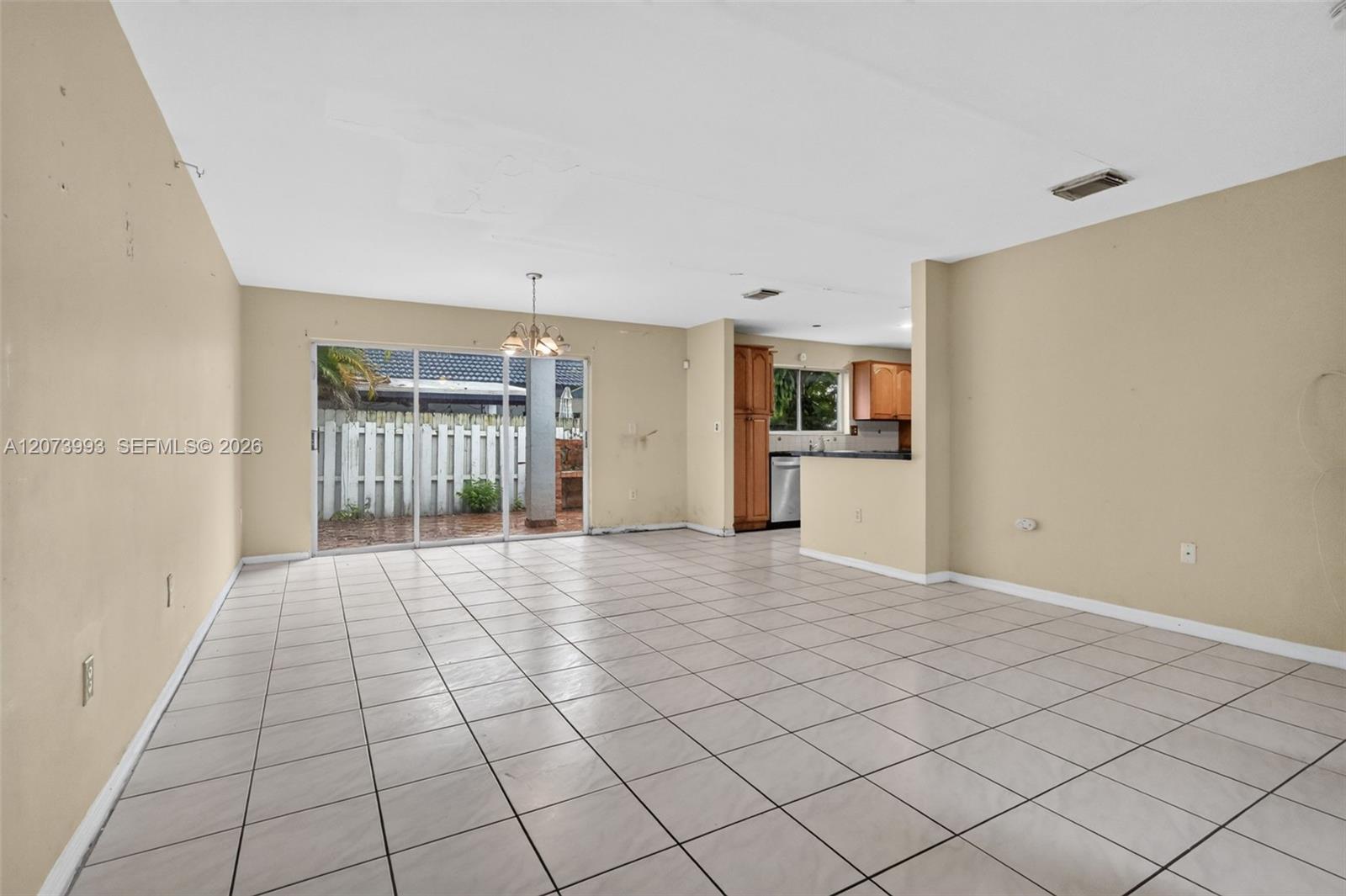 253 NE 211th Terrace