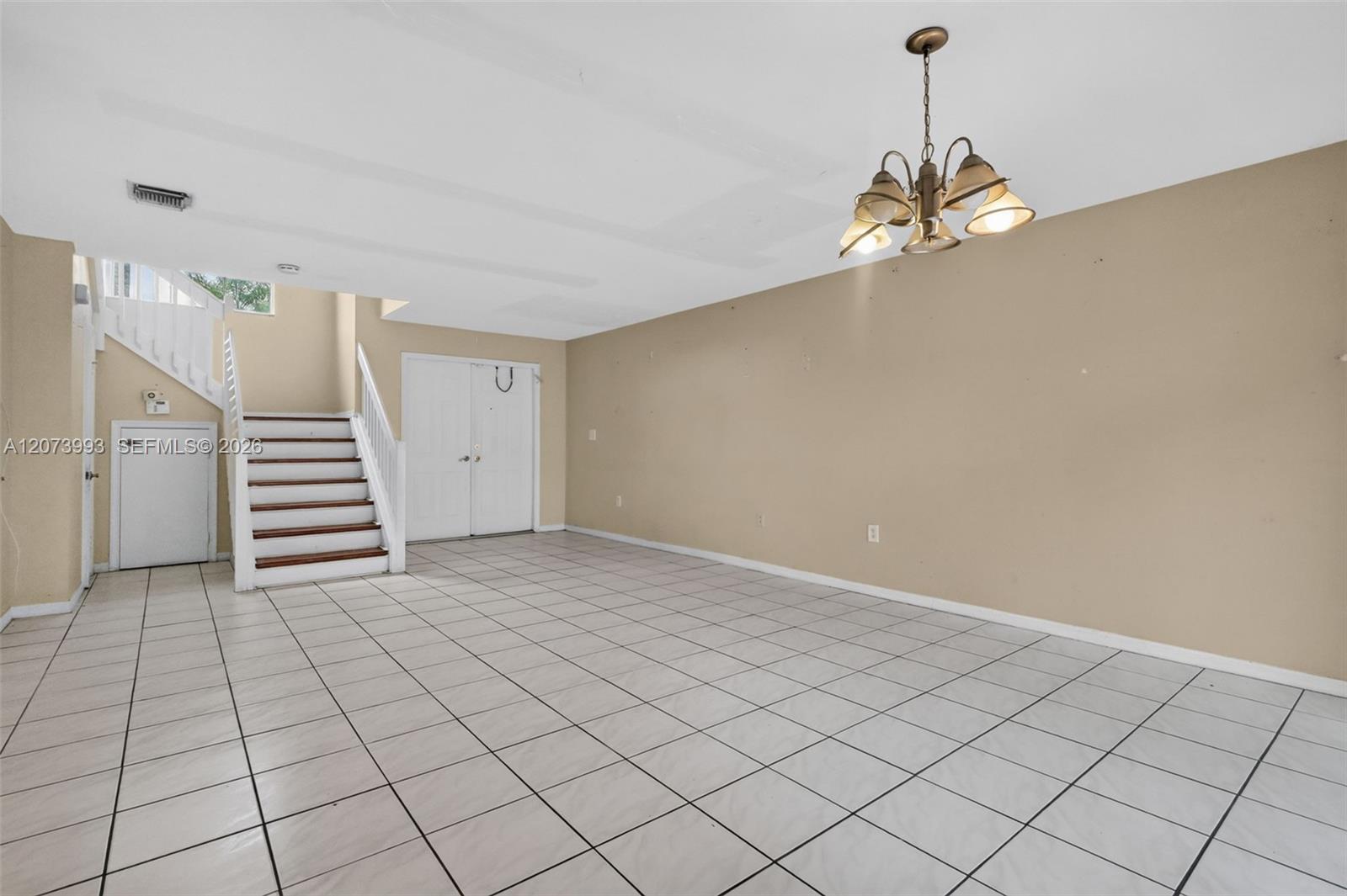 253 NE 211th Terrace