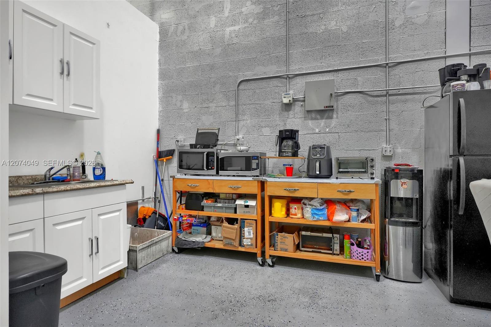 5900 NW 97th Avenue