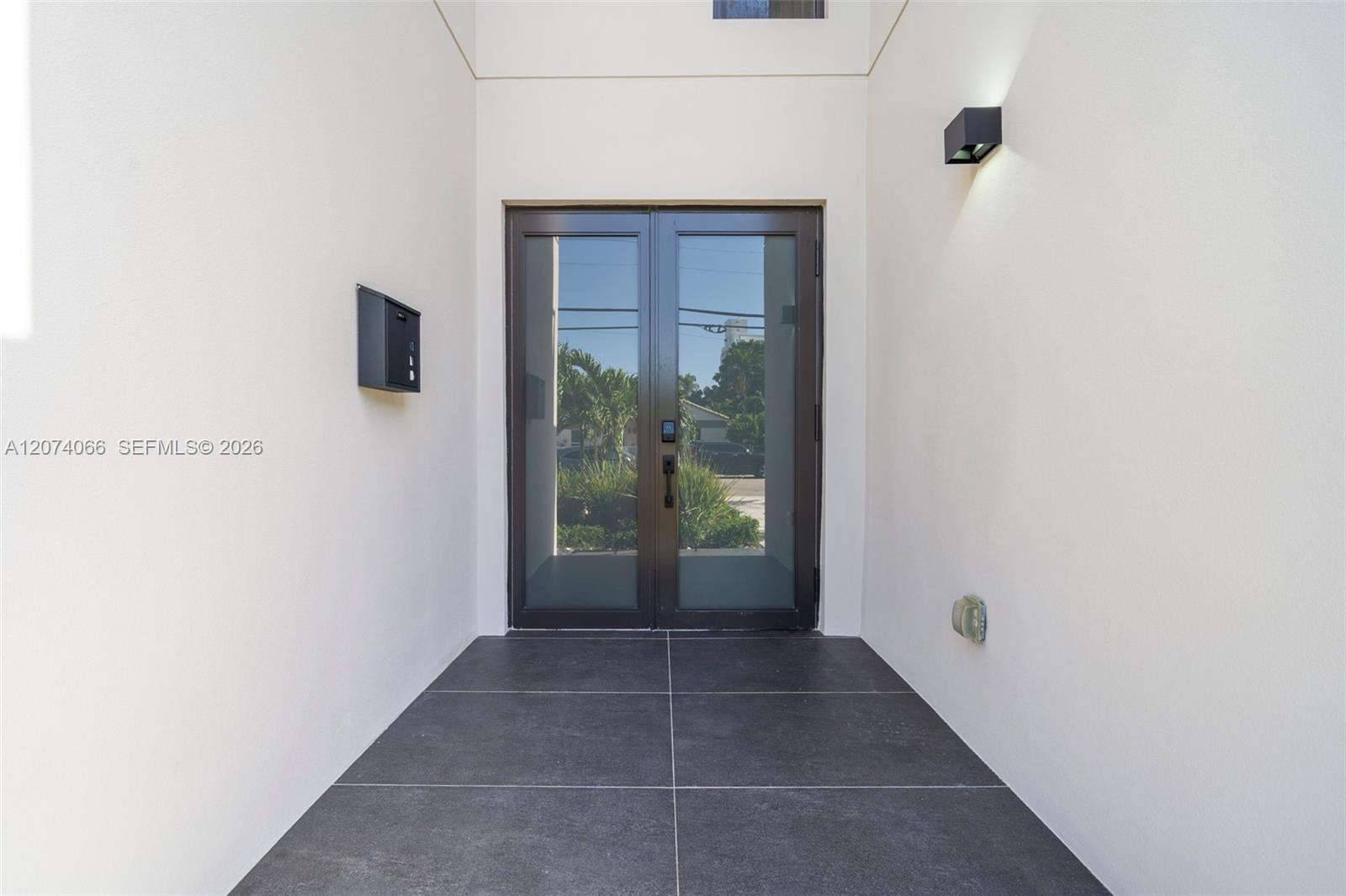 1431 SW 20th Street gallery image #17