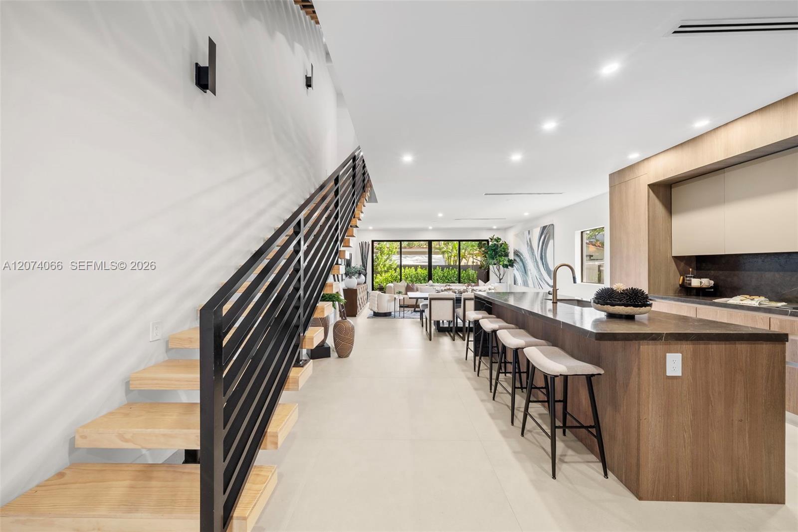 1431 SW 20th Street gallery image #18