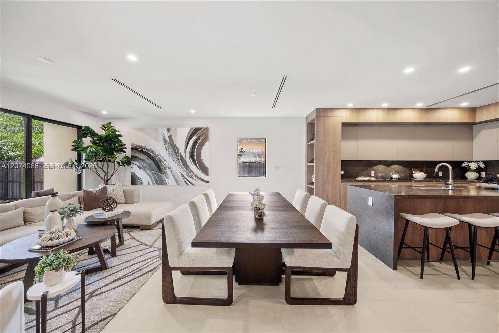 1431 SW 20th Street gallery image #22