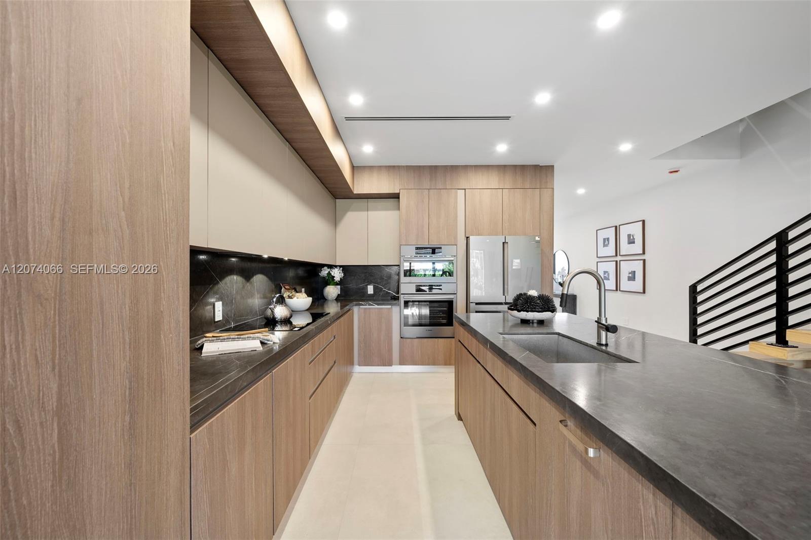 1431 SW 20th Street gallery image #29