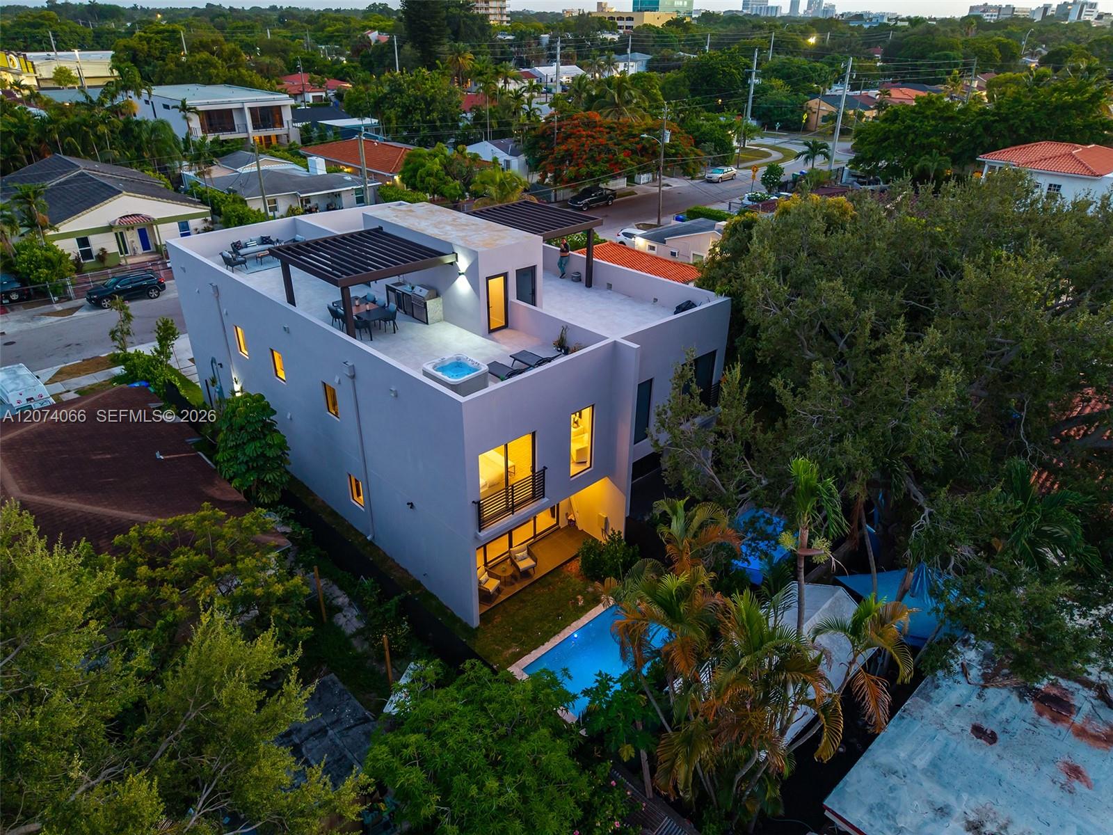 1431 SW 20th Street gallery image #4