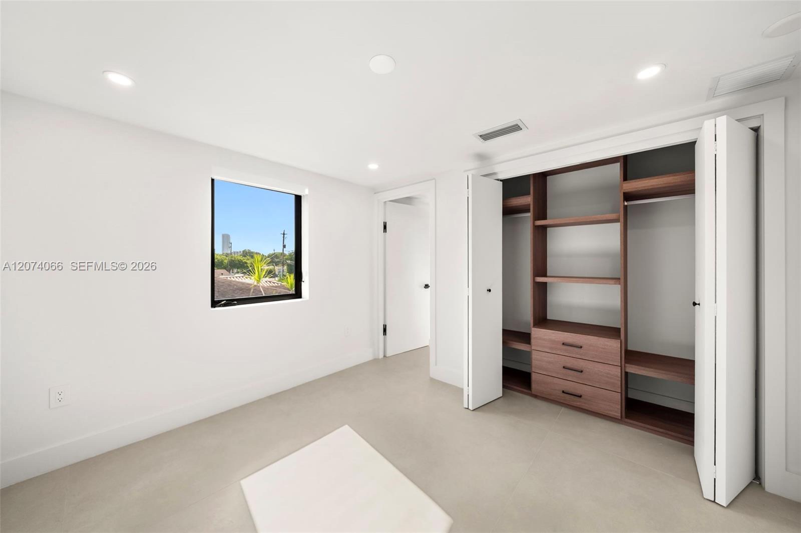 1431 SW 20th Street gallery image #45
