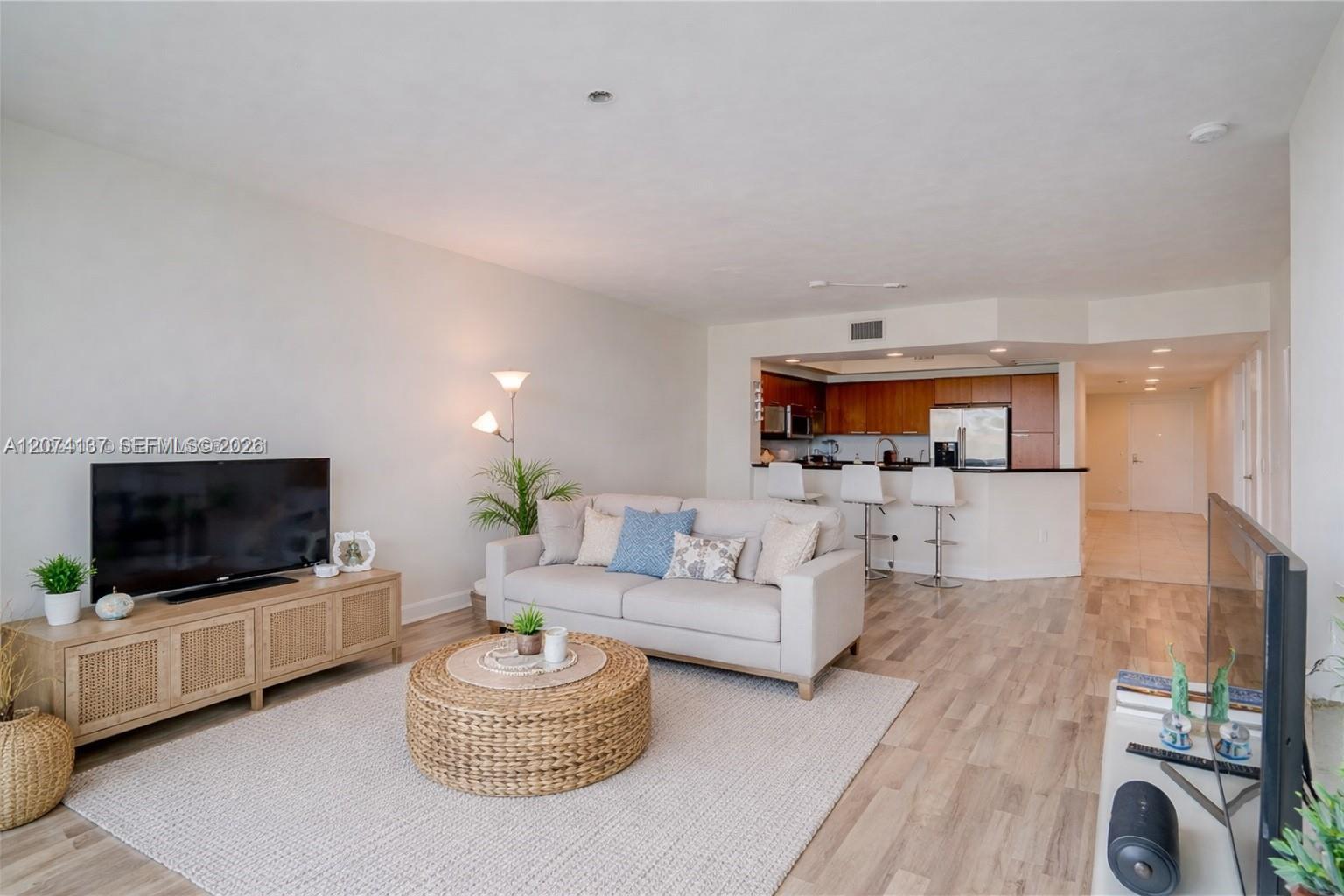 15051 Royal Oaks Lane