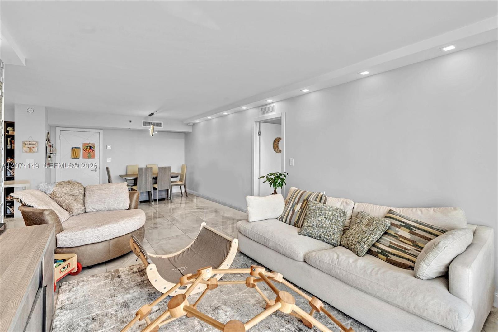 3530 Mystic Pointe Drive