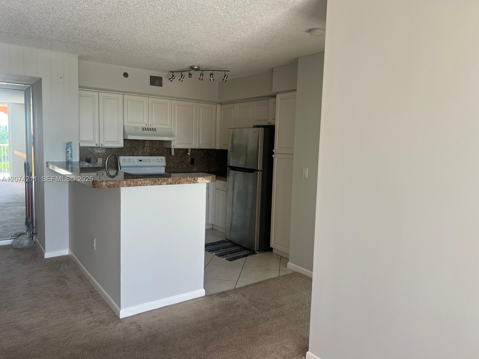 19601 E Country Club Drive