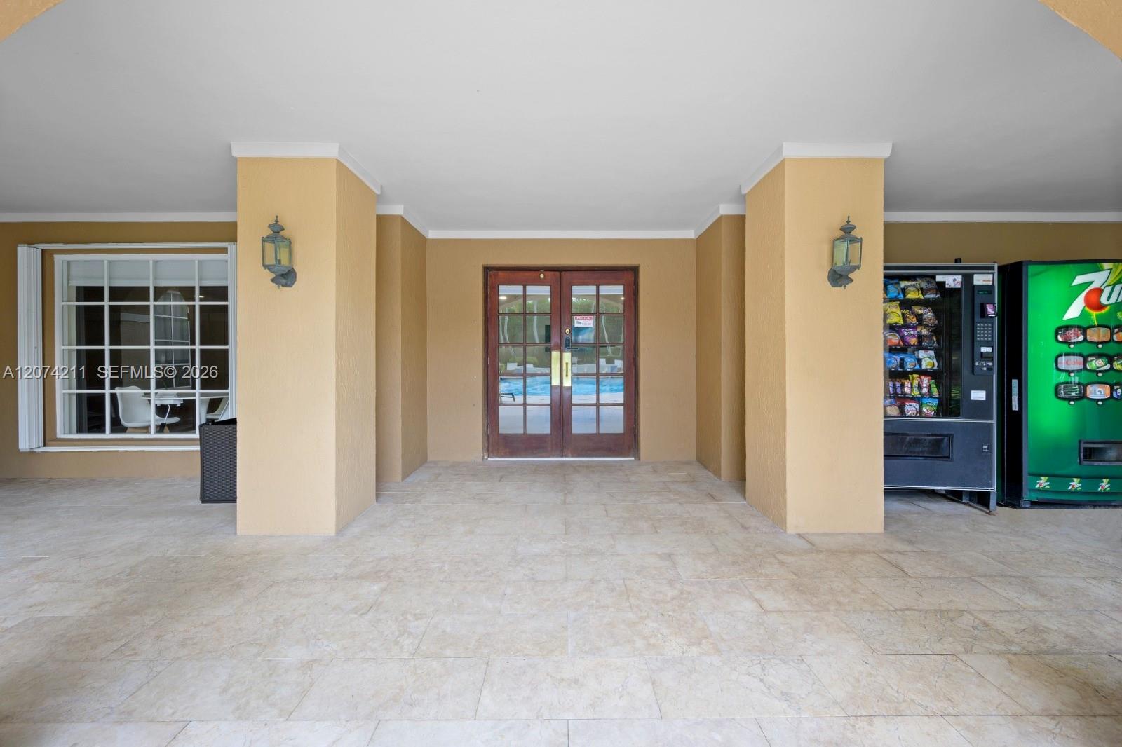 19601 E Country Club Drive