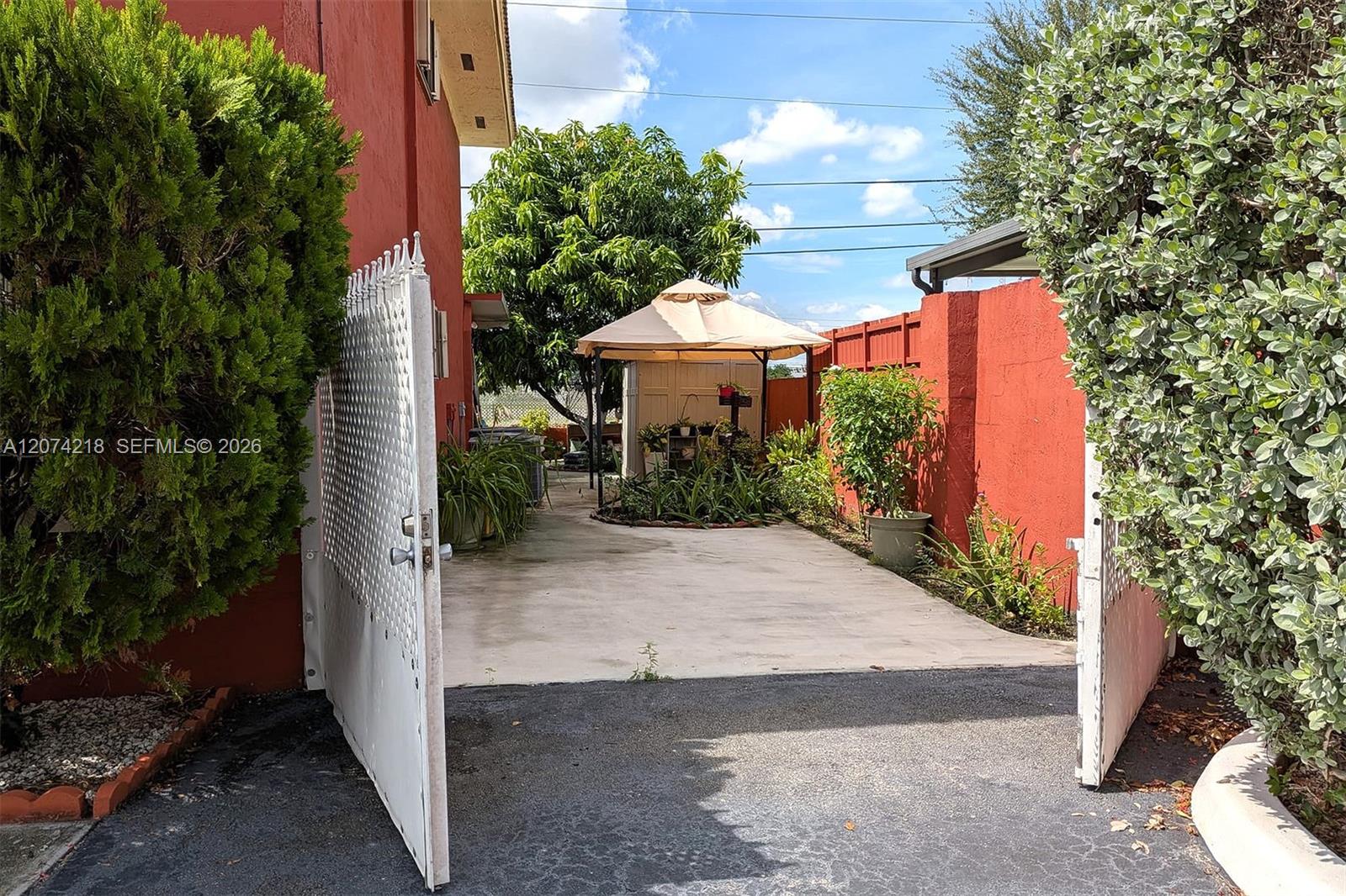 11005 W Okeechobee Road