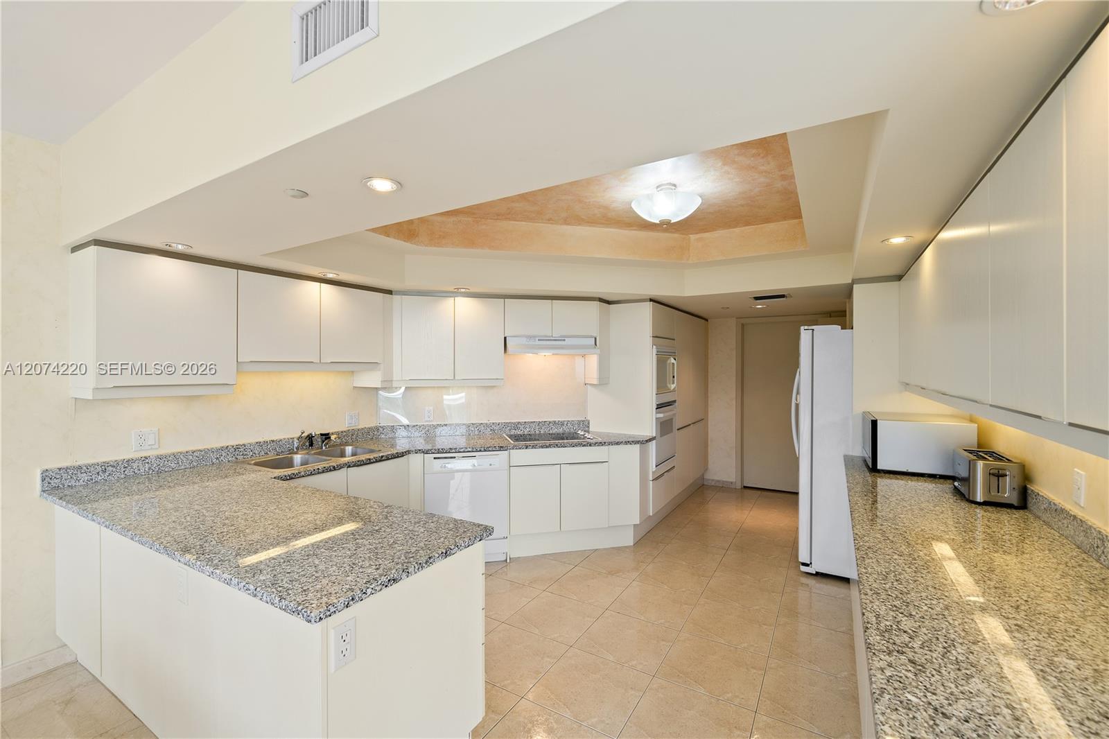 7000 Island Boulevard