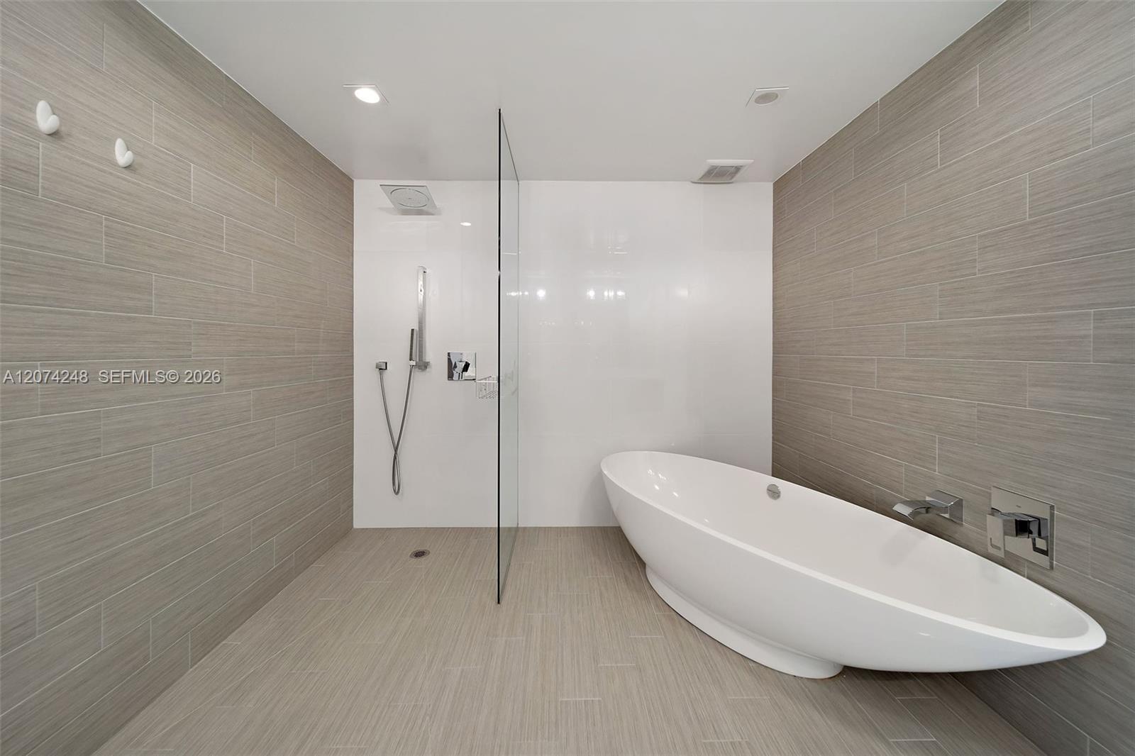 300 Sunny Isles Boulevard