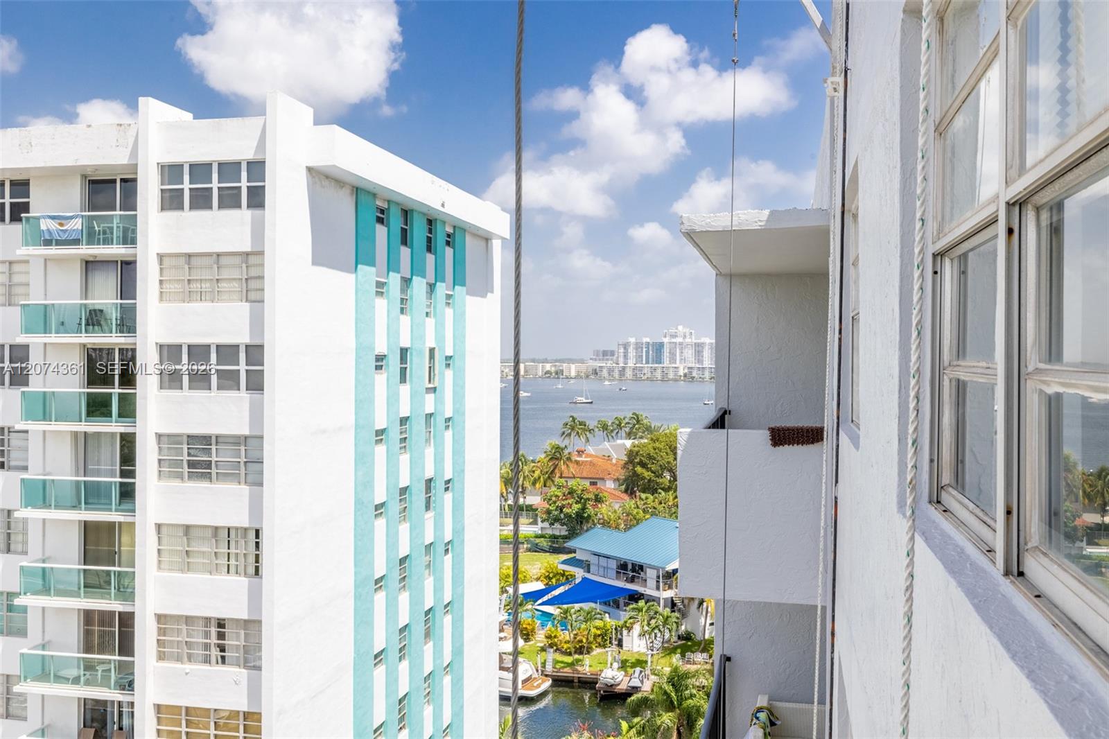 2903 N Miami Beach Boulevard