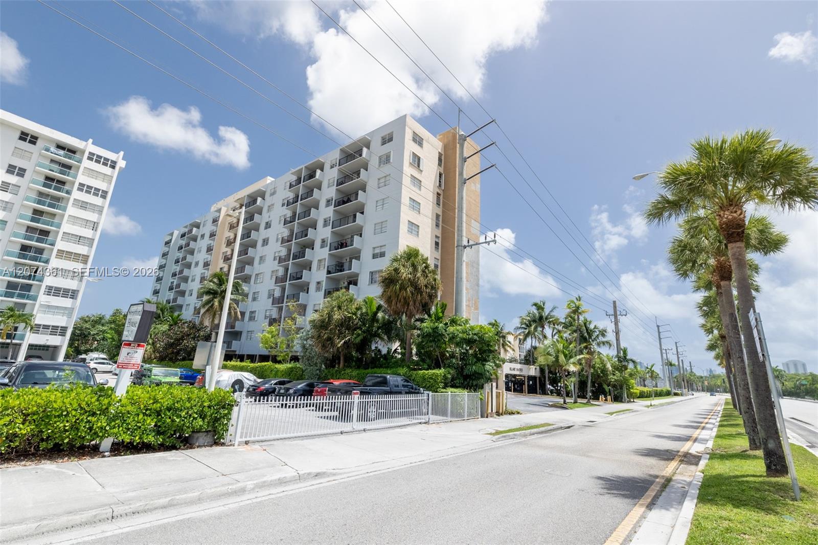 2903 N Miami Beach Boulevard