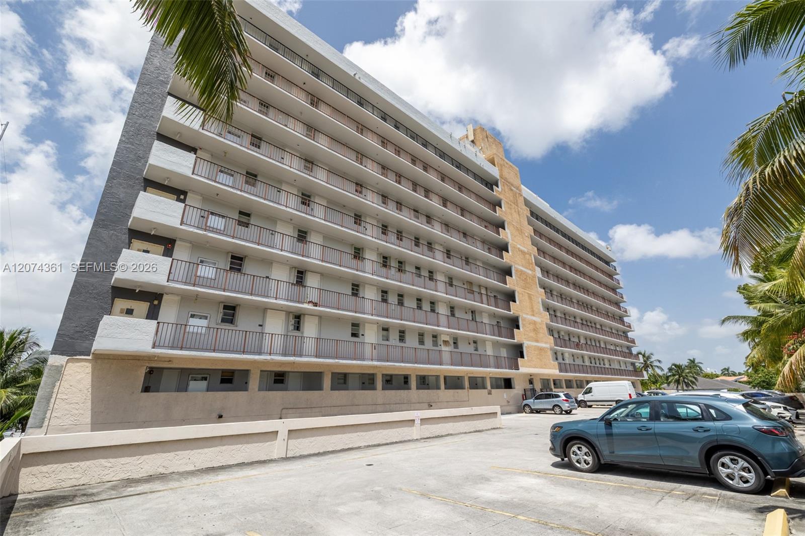 2903 N Miami Beach Boulevard