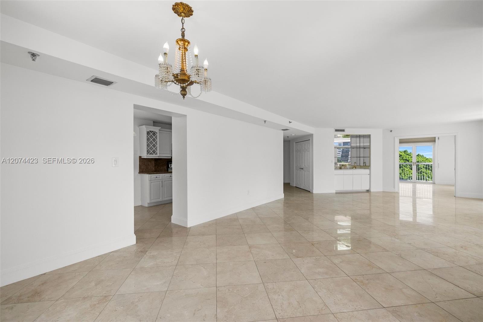 721 Biltmore Way