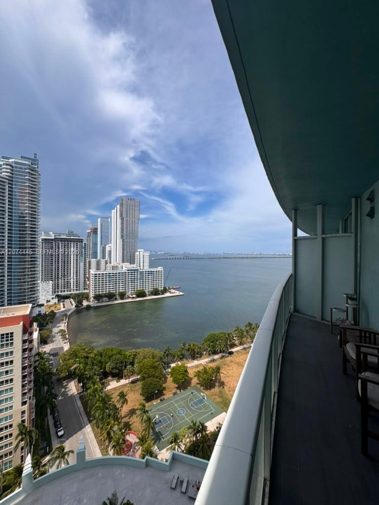 1900 N Bayshore Drive