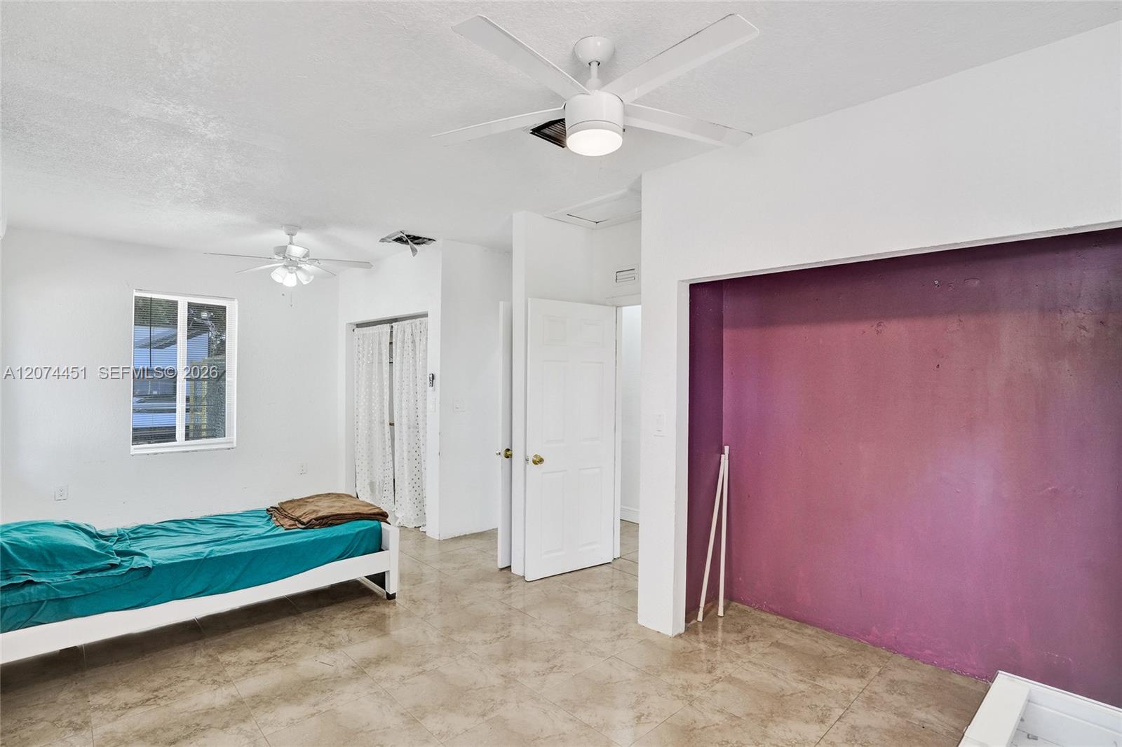 2 NE 160th Street