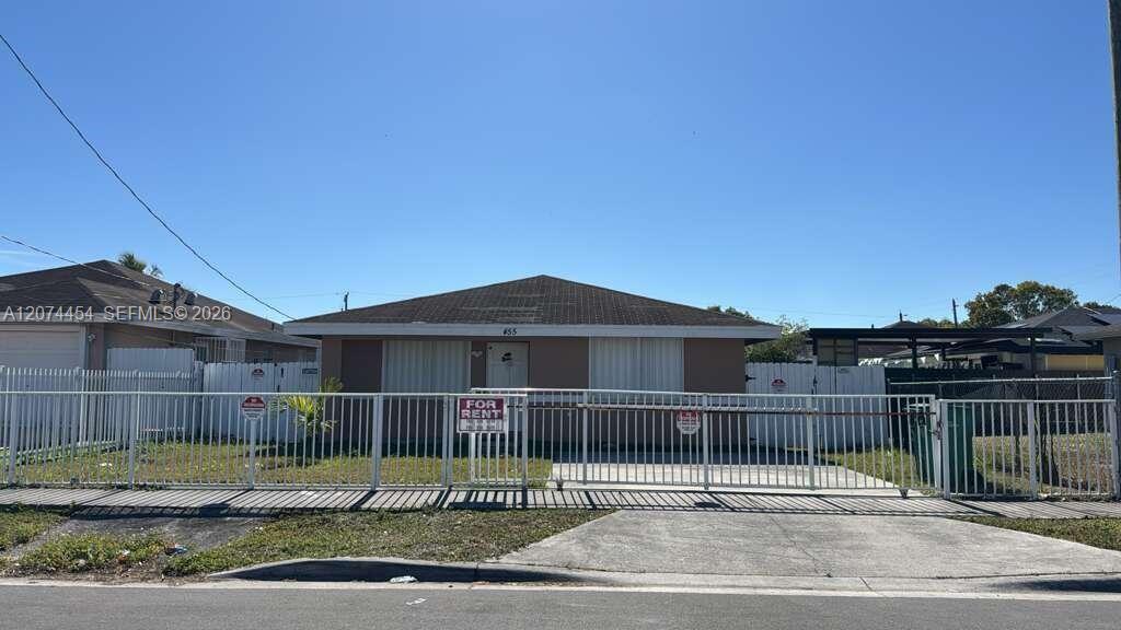455 NW 14th Street