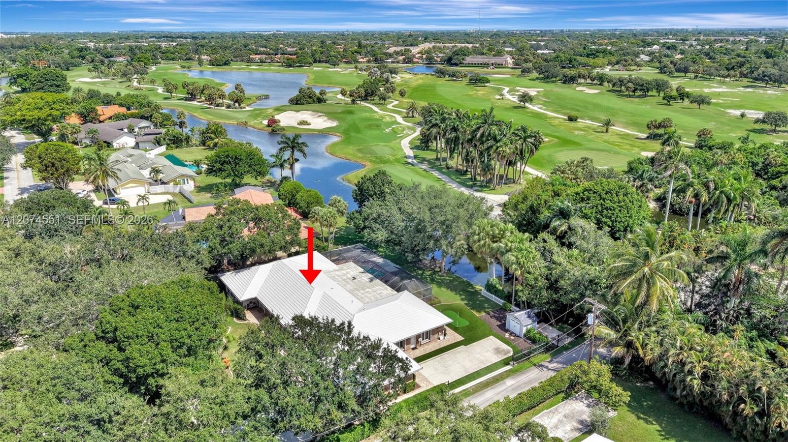 560 W Tropical Way