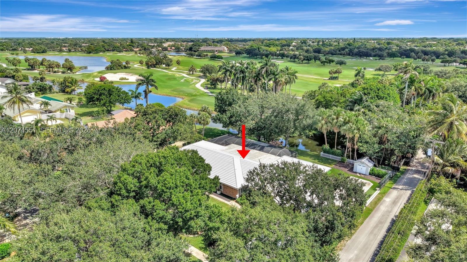 560 W Tropical Way