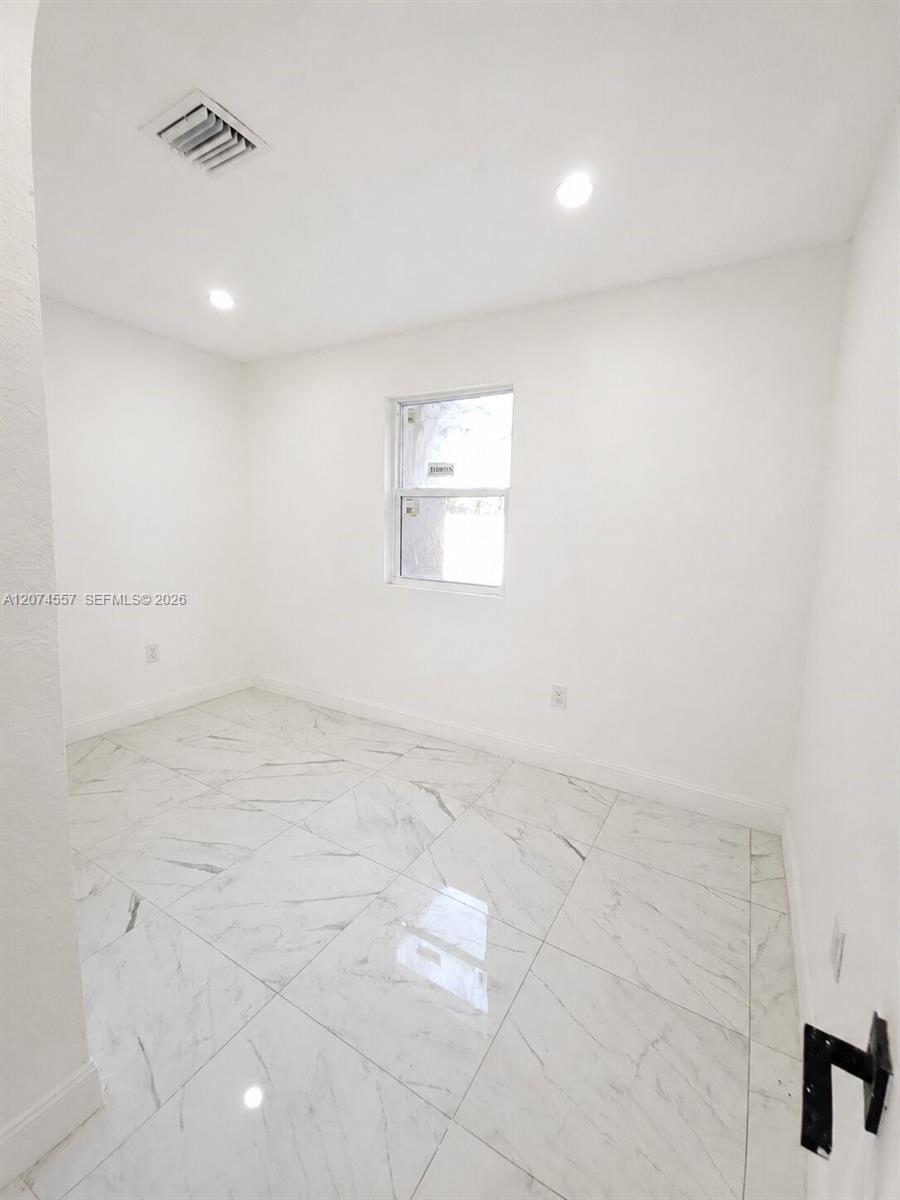 980 NW 13th Street