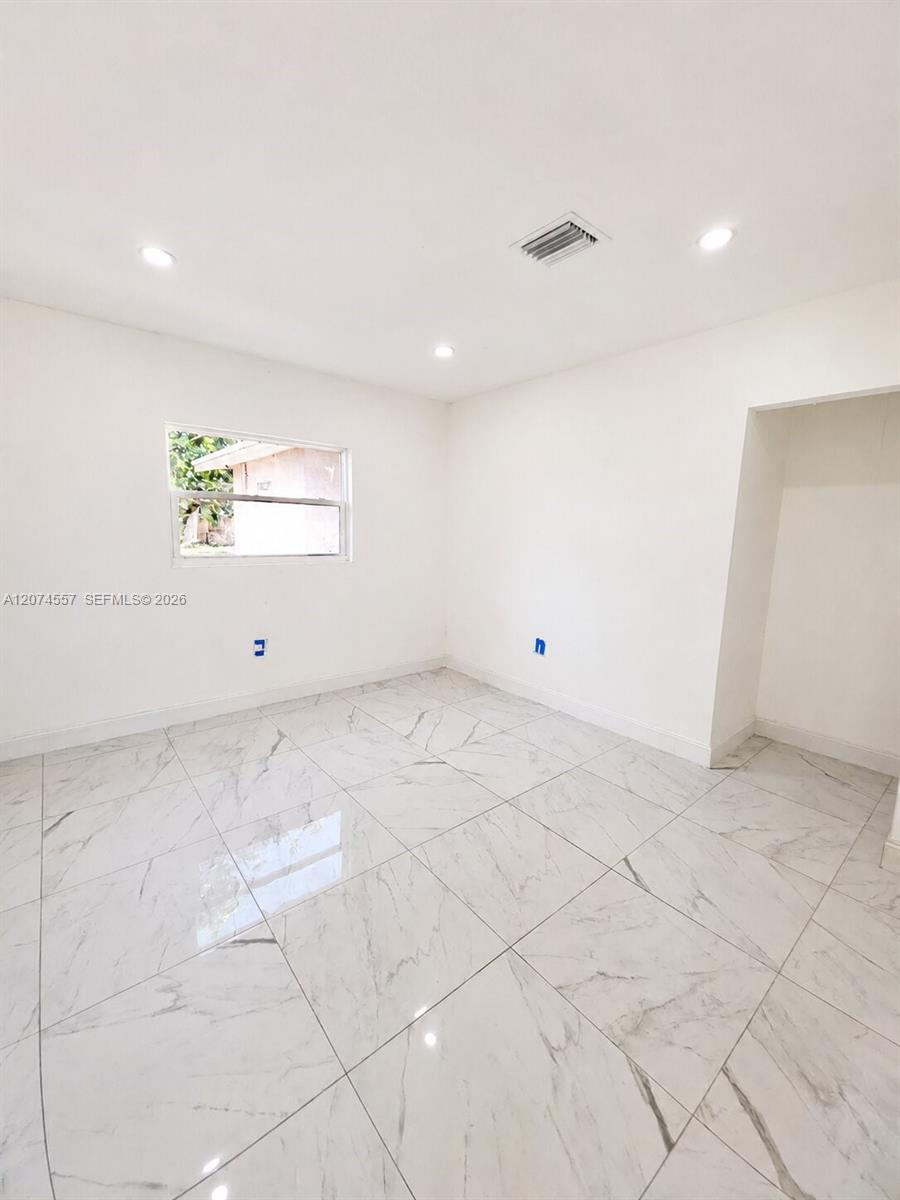 980 NW 13th Street