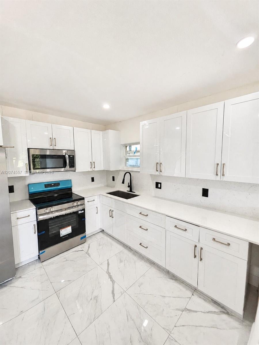 980 NW 13th Street