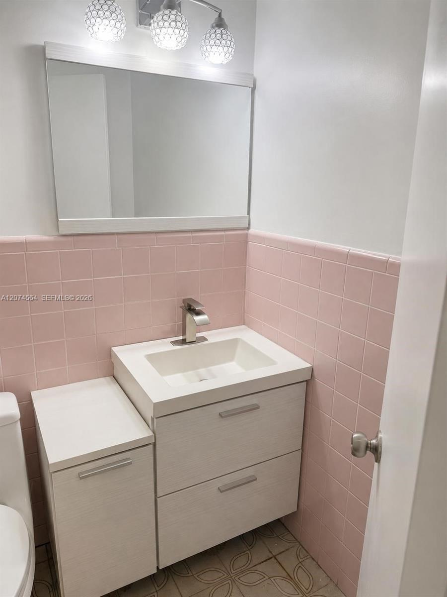 3010 NW 32nd Street