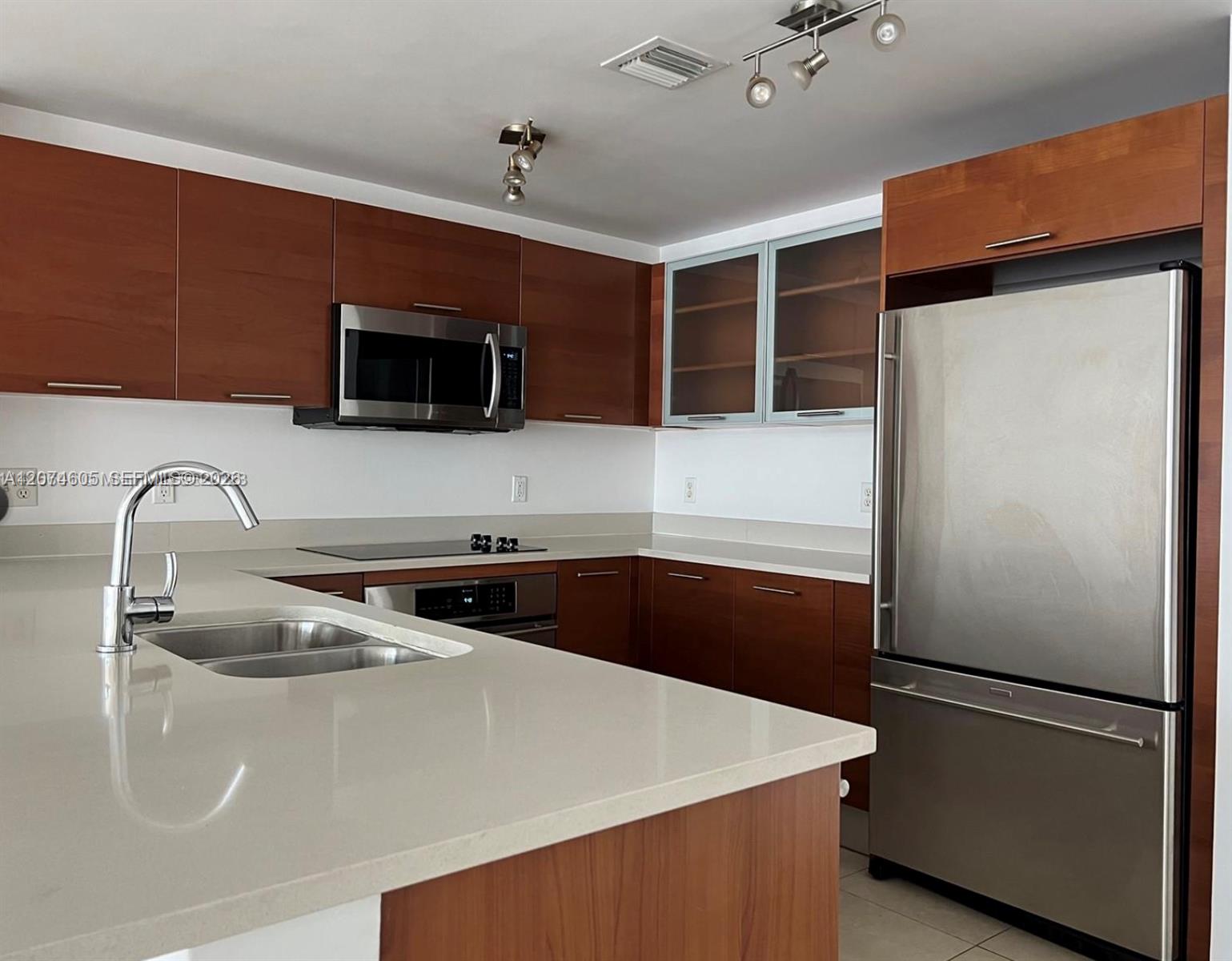 3250 NE 1st Avenue