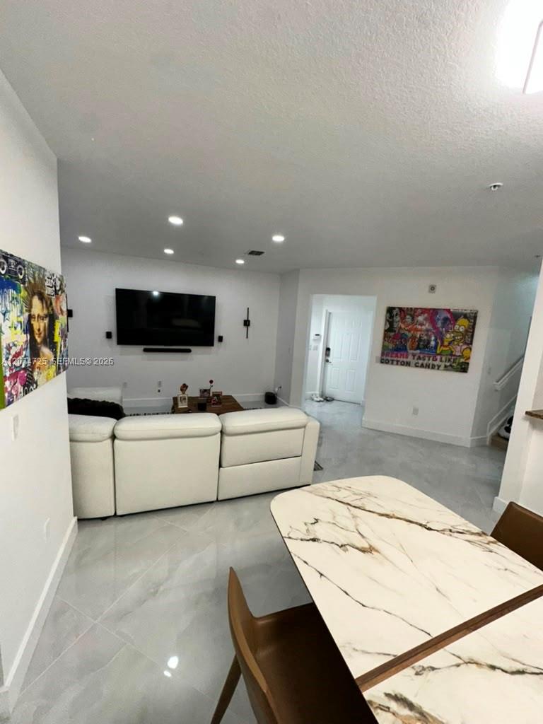 10630 NW 88th Street