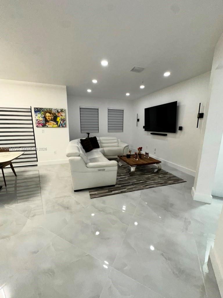 10630 NW 88th Street