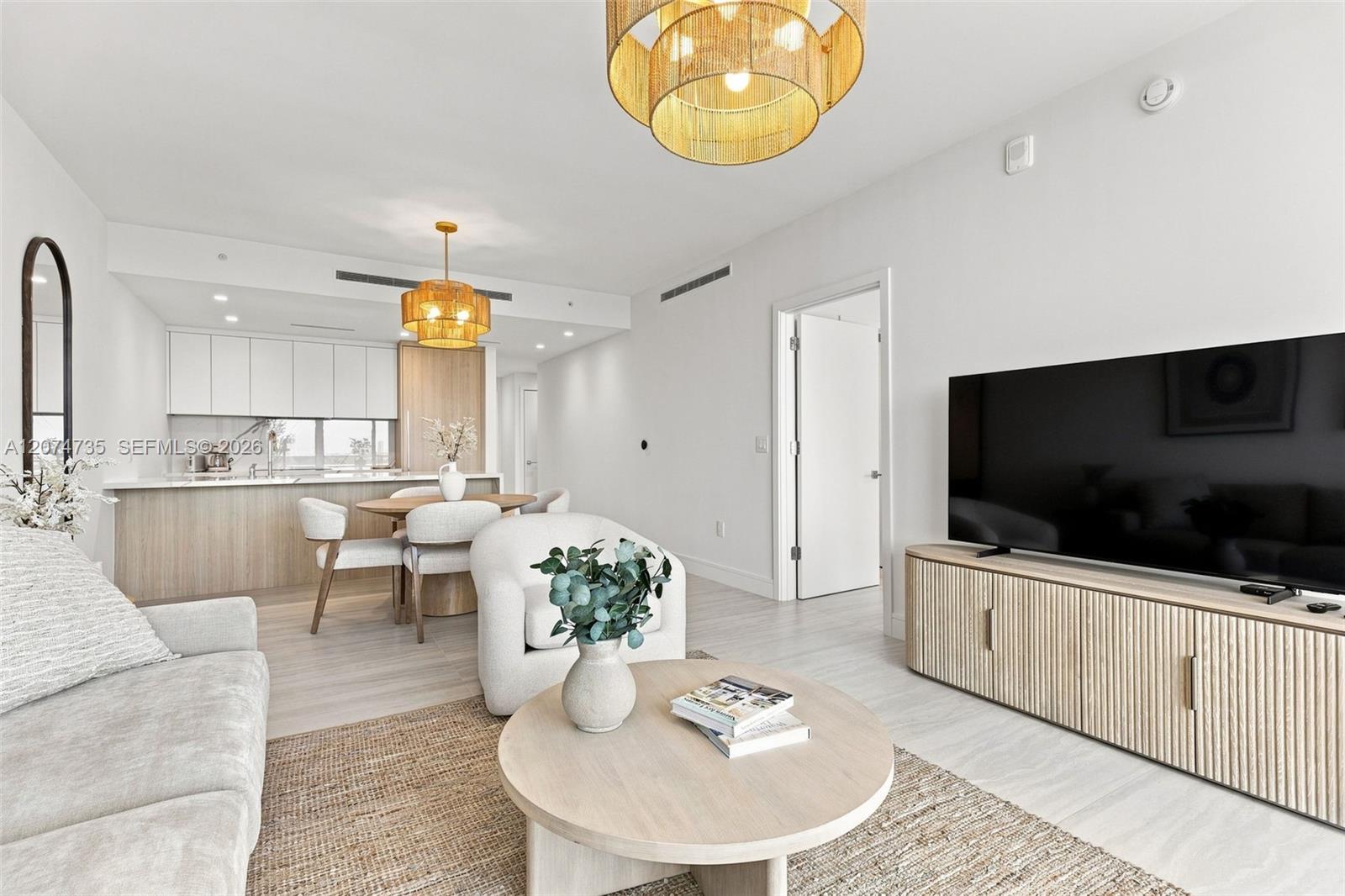 2411 Laguna Circle