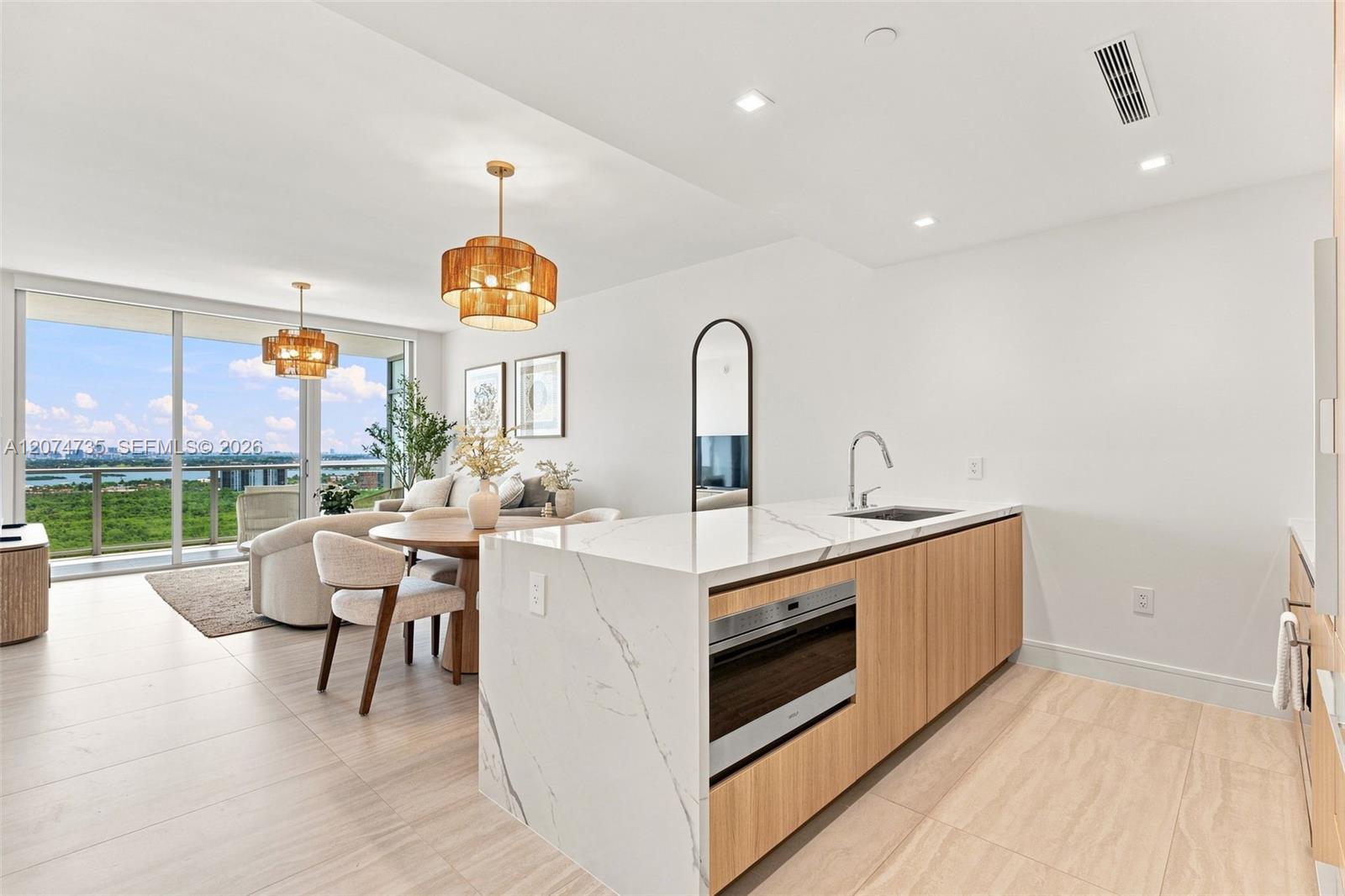 2411 Laguna Circle
