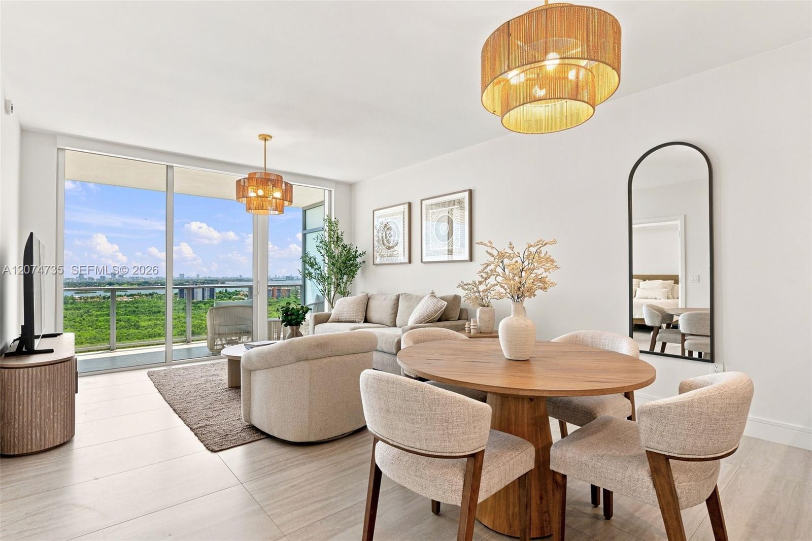 2411 Laguna Circle