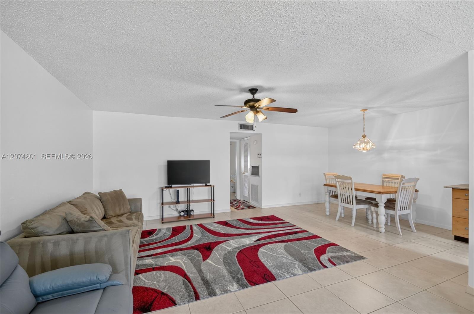 867 North Drive