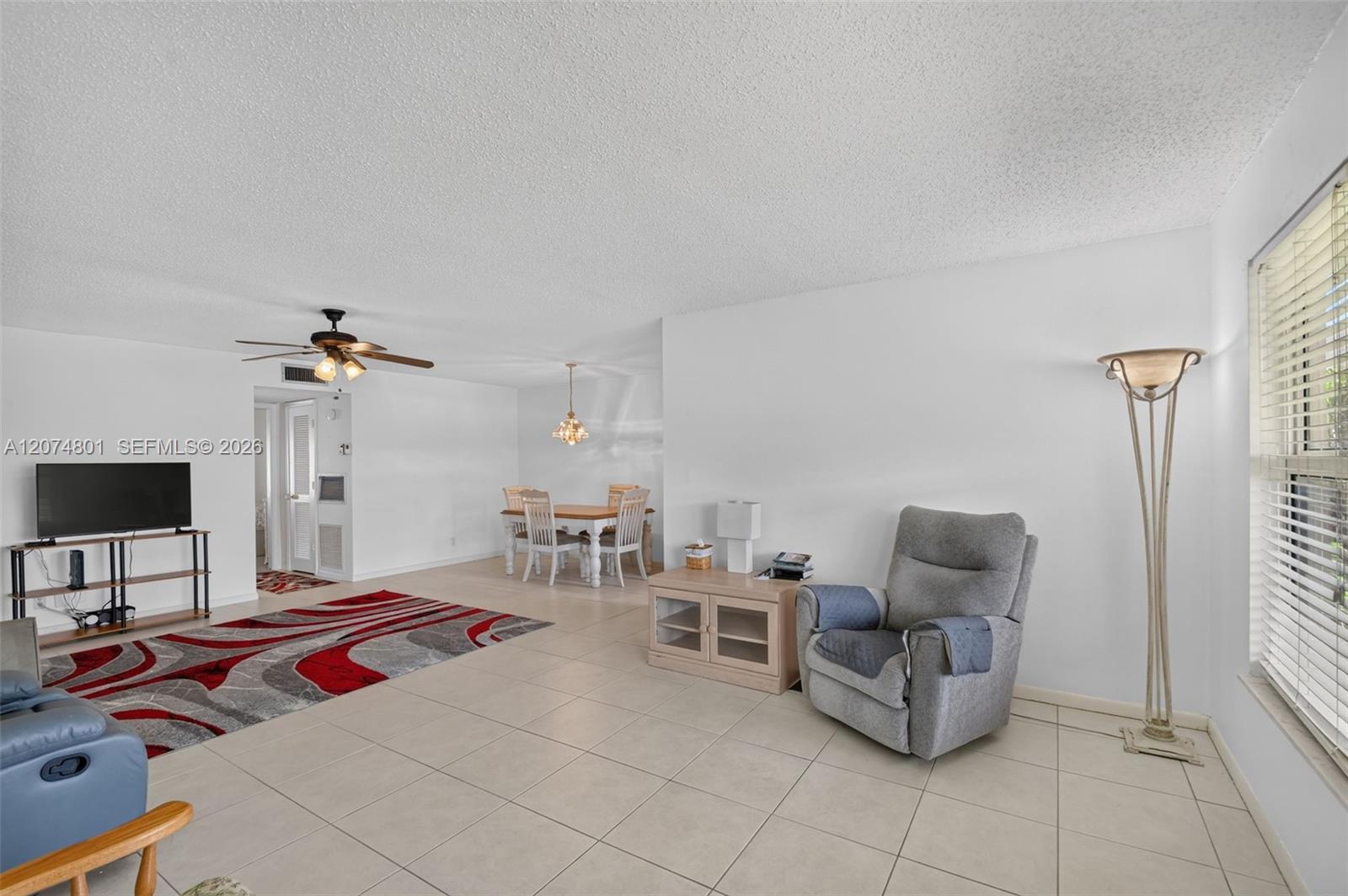 867 North Drive